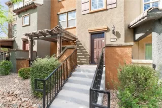 Photo #4: 2613418 Listing 