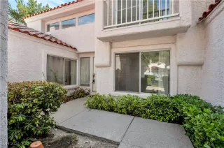 Photo #1: 2613421 Listing