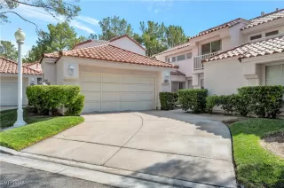 Photo #3: 2613421 Listing