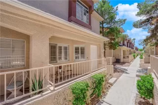 Photo #2: 2613423 Listing