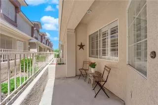 Photo #6: 2613423 Listing