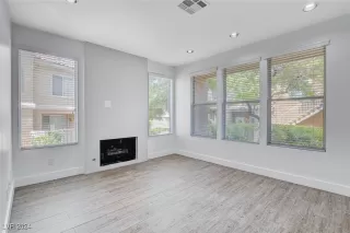 Photo #2: 2613426 Listing 