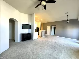Photo #1: 2613461 Listing 