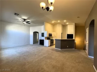 Photo #6: 2613461 Listing 