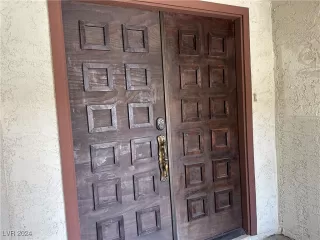 Photo #5: 2613471 Listing