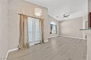 Photo #5: 2613508 Listing