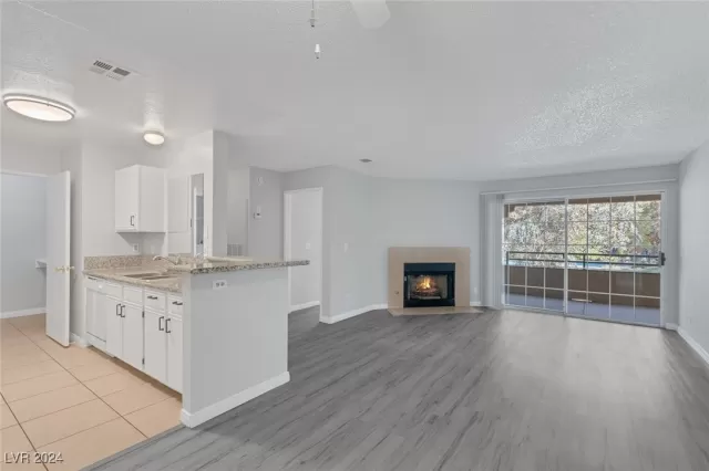 MLS: 2613519 Condo For Sale