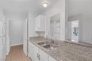 Photo #4: 2613519 Listing 