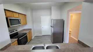 Photo #2: 2613534 Listing 