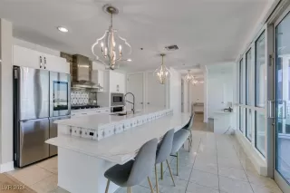 Photo #5: 2613547 Listing 