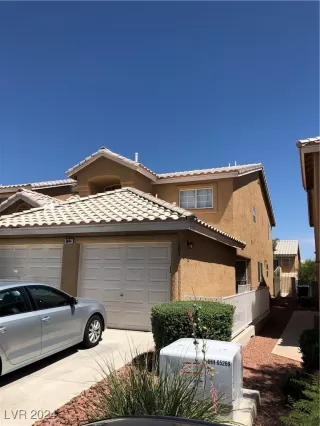Photo #1: 2613556 Listing 