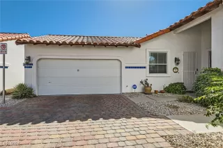 Photo #1: 2613571 Listing