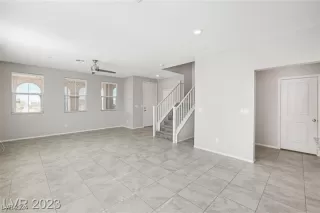 Photo #5: 2613592 Listing