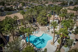 Photo #6: 2613601 Listing