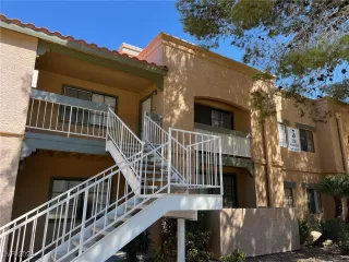 Photo #1: 2613617 Listing 