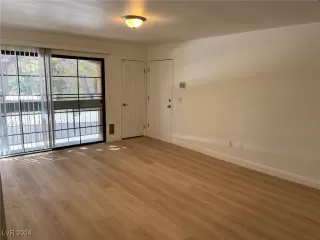 Photo #3: 2613617 Listing 