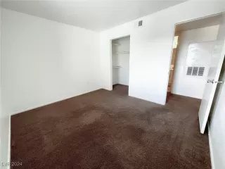 Photo #4: 2613648 Listing 