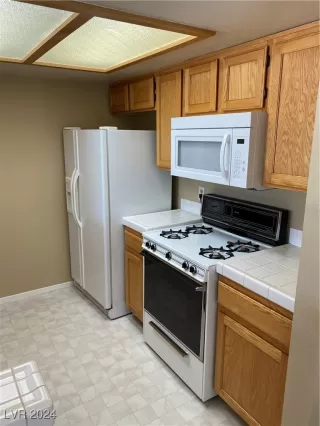 Photo #1: 2613664 Listing 