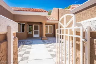 Photo #1: 2613668 Listing