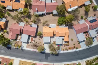 Photo #3: 2613668 Listing