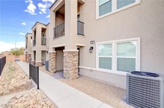 Photo #1: 2613692 Listing 