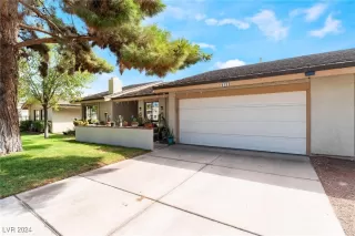 Photo #3: 2613705 Listing