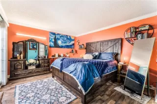 Photo #6: 2613705 Listing