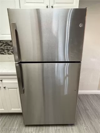 Photo #3: 2613715 Listing 