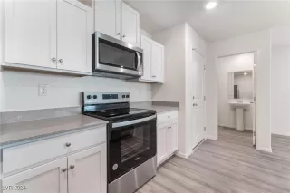 Photo #5: 2613733 Listing 