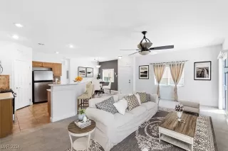 Photo #2: 2613735 Listing