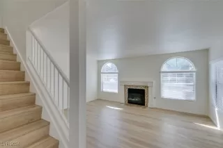 Photo #2: 2613743 Listing