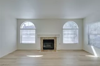 Photo #3: 2613743 Listing