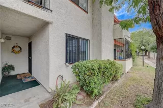 Photo #1: 2613766 Listing