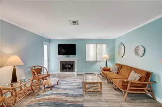 Photo #3: 2613766 Listing