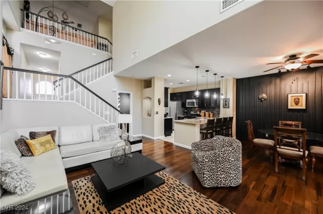 MLS: 2613803 Condo For Sale