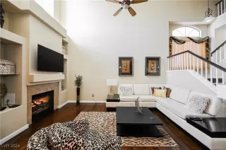 Photo #1: 2613803 Listing 