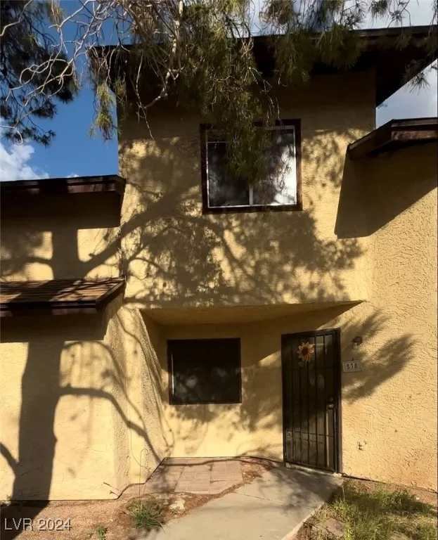 MLS: 2613809 Condo For Sale