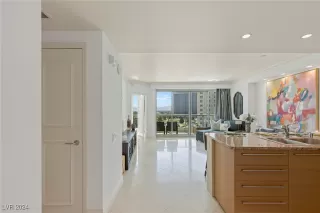 Photo #1: 2613816 Listing