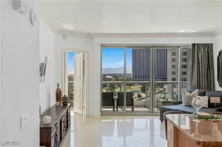 Photo #3: 2613816 Listing