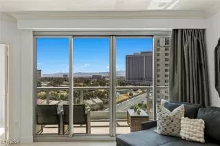 Photo #5: 2613816 Listing