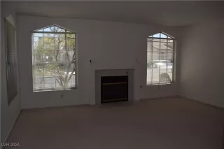 Photo #3: 2613840 Listing