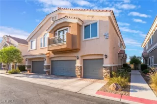 Photo #5: 2613865 Listing