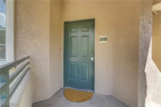 Photo #3: 2613870 Listing