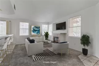 Photo #4: 2613870 Listing