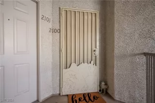 Photo #6: 2613888 Listing