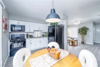 Photo #1: 2613890 Listing 