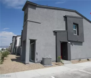 Photo #3: 2613894 Listing