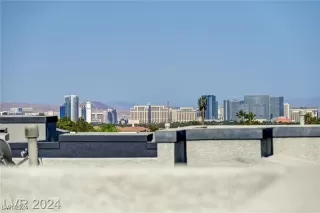 Photo #3: 2613901 Listing