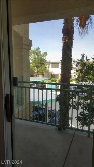 Photo #3: 2613931 Listing 