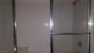 Photo #5: 2613931 Listing 